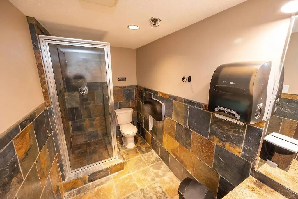 Wildwood Lodge By Cozystay Signature Whistler Apartment