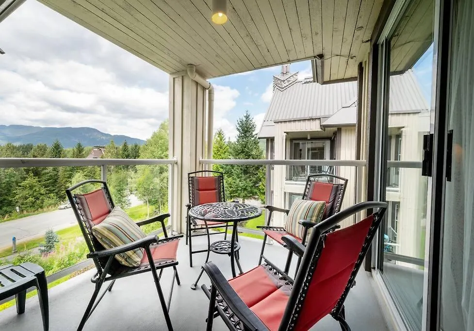 Wildwood Lodge By Cozystay Signature Whistler 0*,