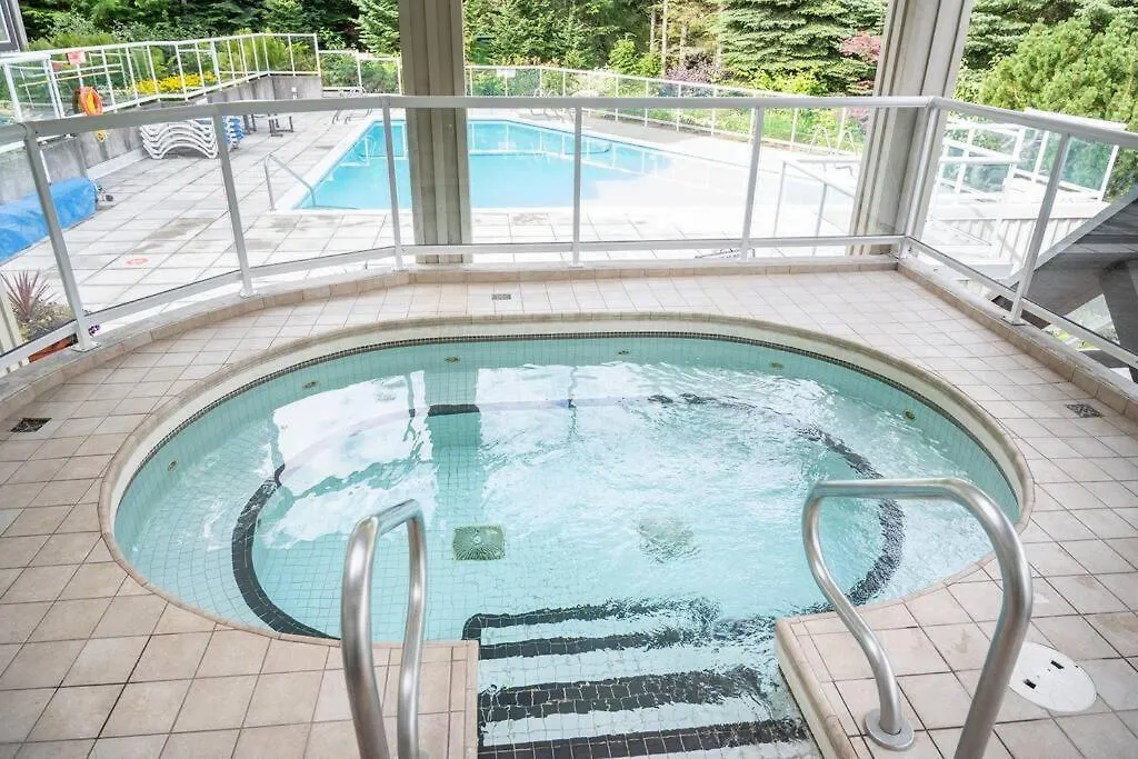 Wildwood Lodge By Cozystay Signature Whistler 0*,  Canada
