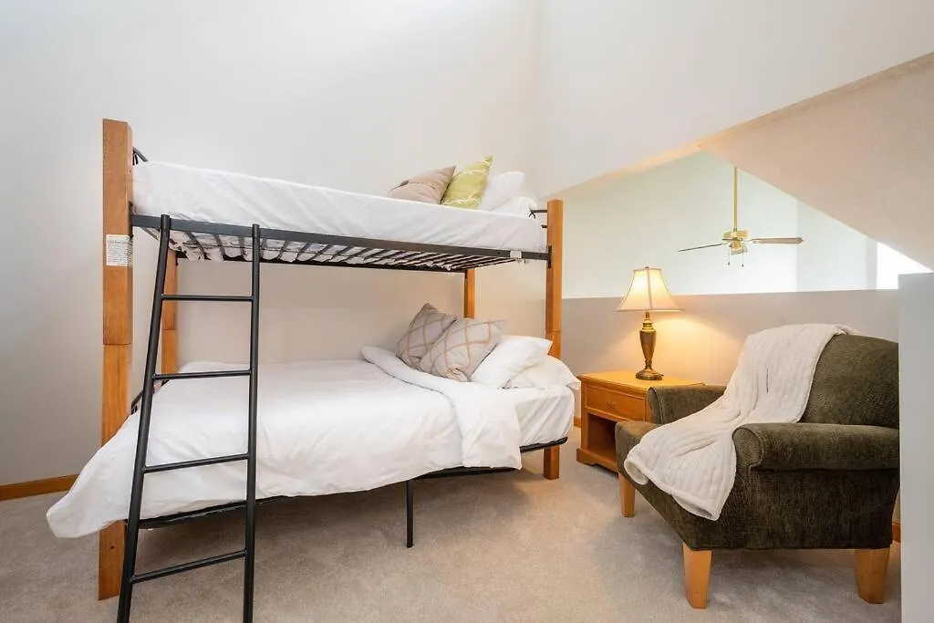 Wildwood Lodge By Cozystay Signature Whistler